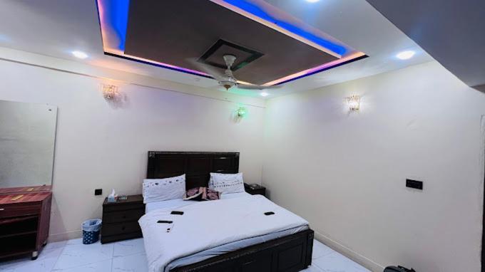 Hotel Al Markaz 이슬라마바드 외부 사진